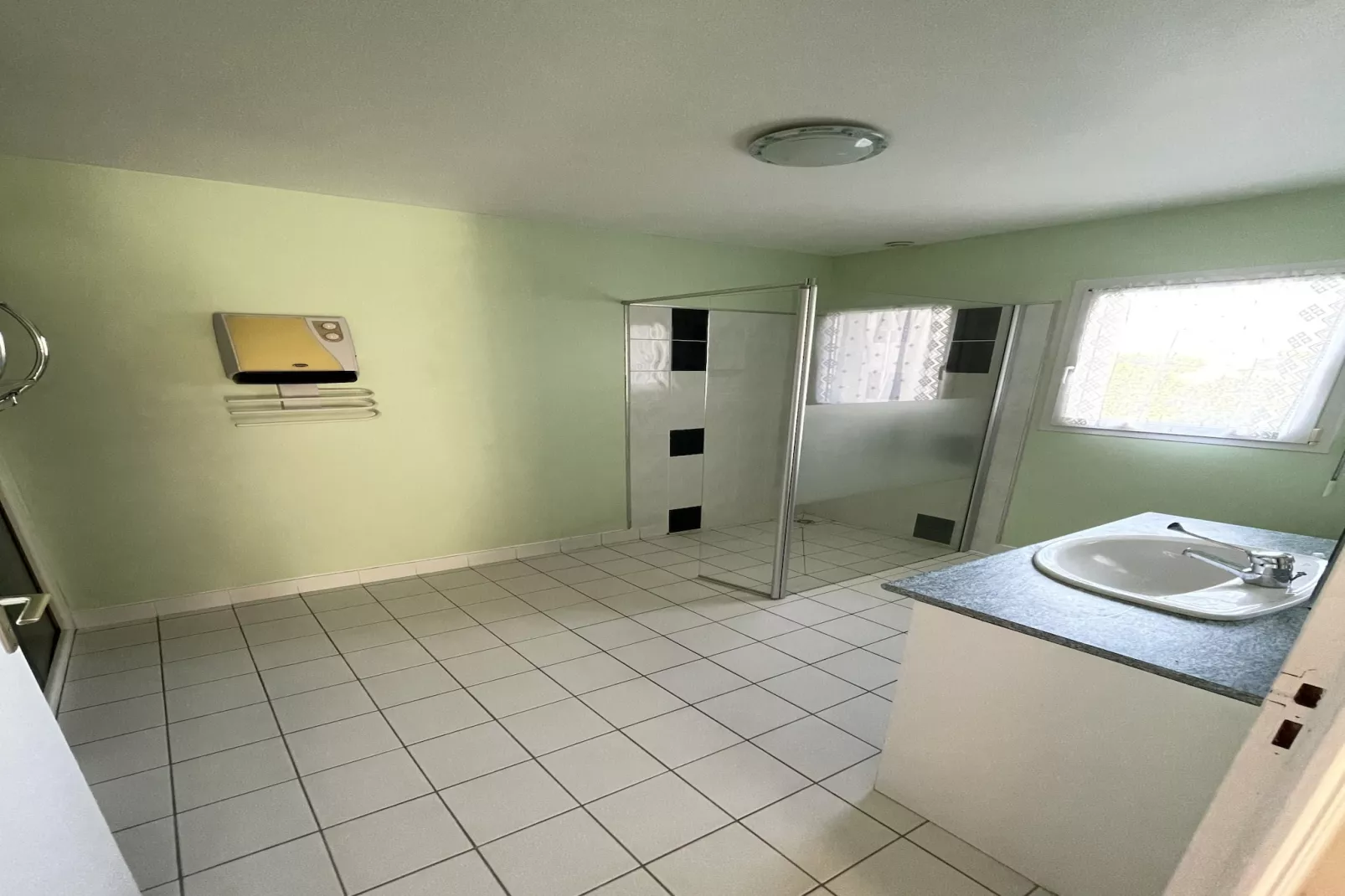 PENN AR ROZ - Saint-Pabu-Badkamer