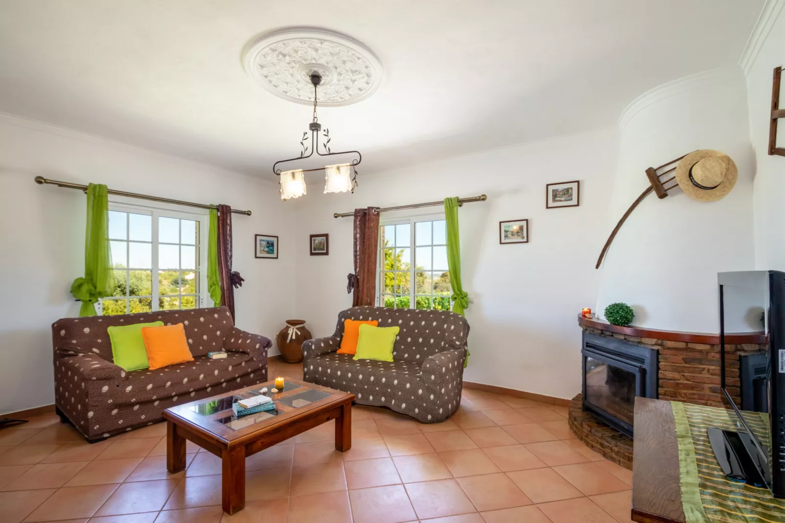 Villa Muriwai-Woonkamer