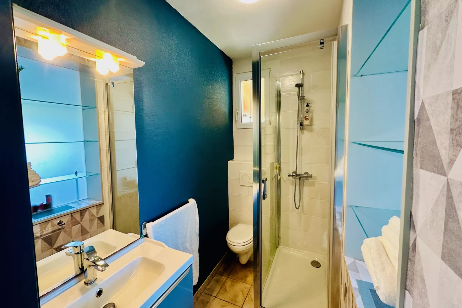 TY BULLE - Portsall-Badkamer