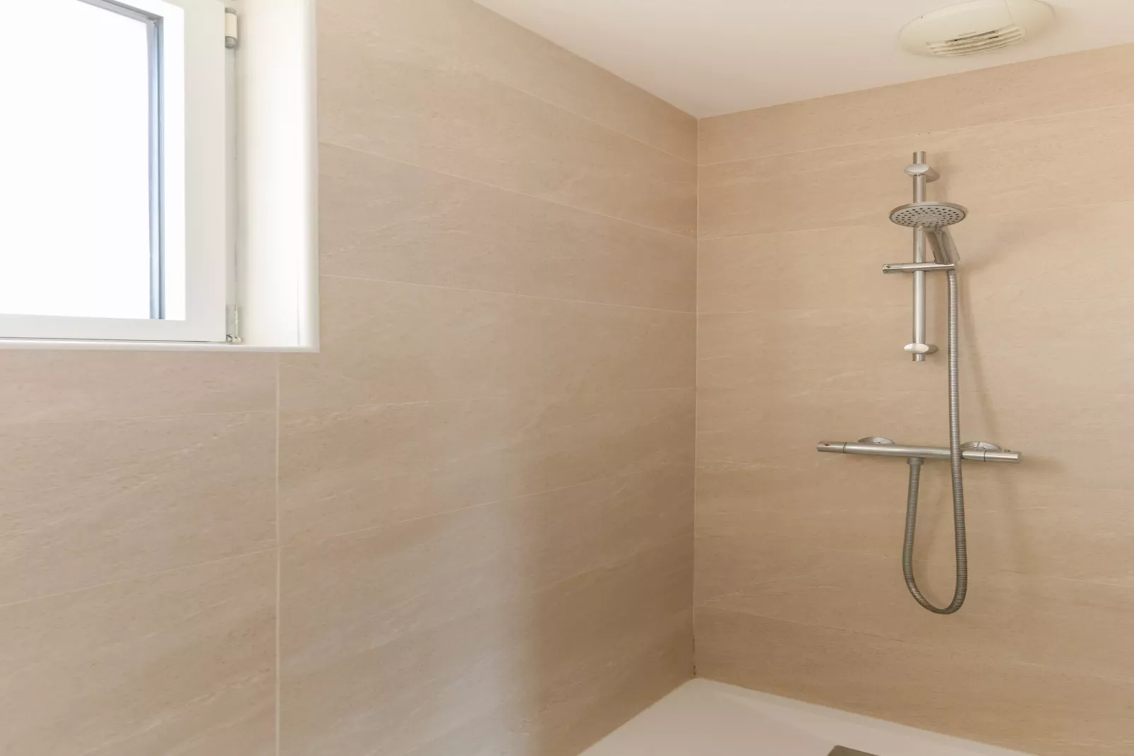 ROSCAROC - ENEZ KARN (côté mer) - Portsall-Badkamer