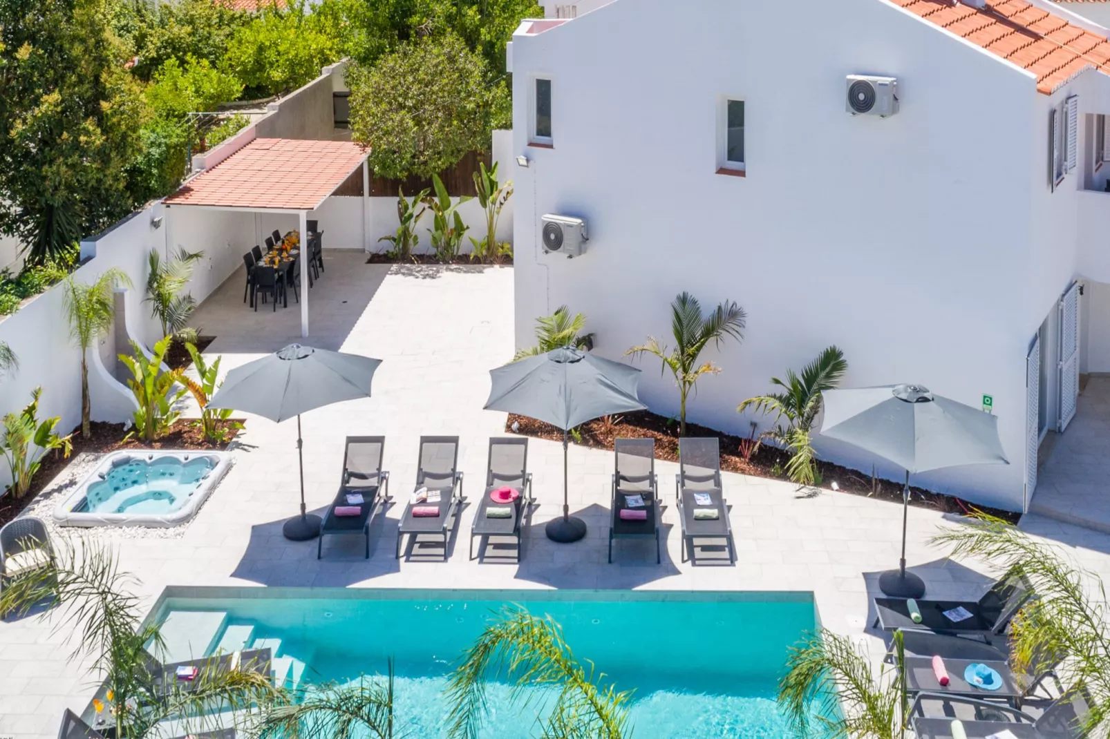Villa Paradisius-Zwembad