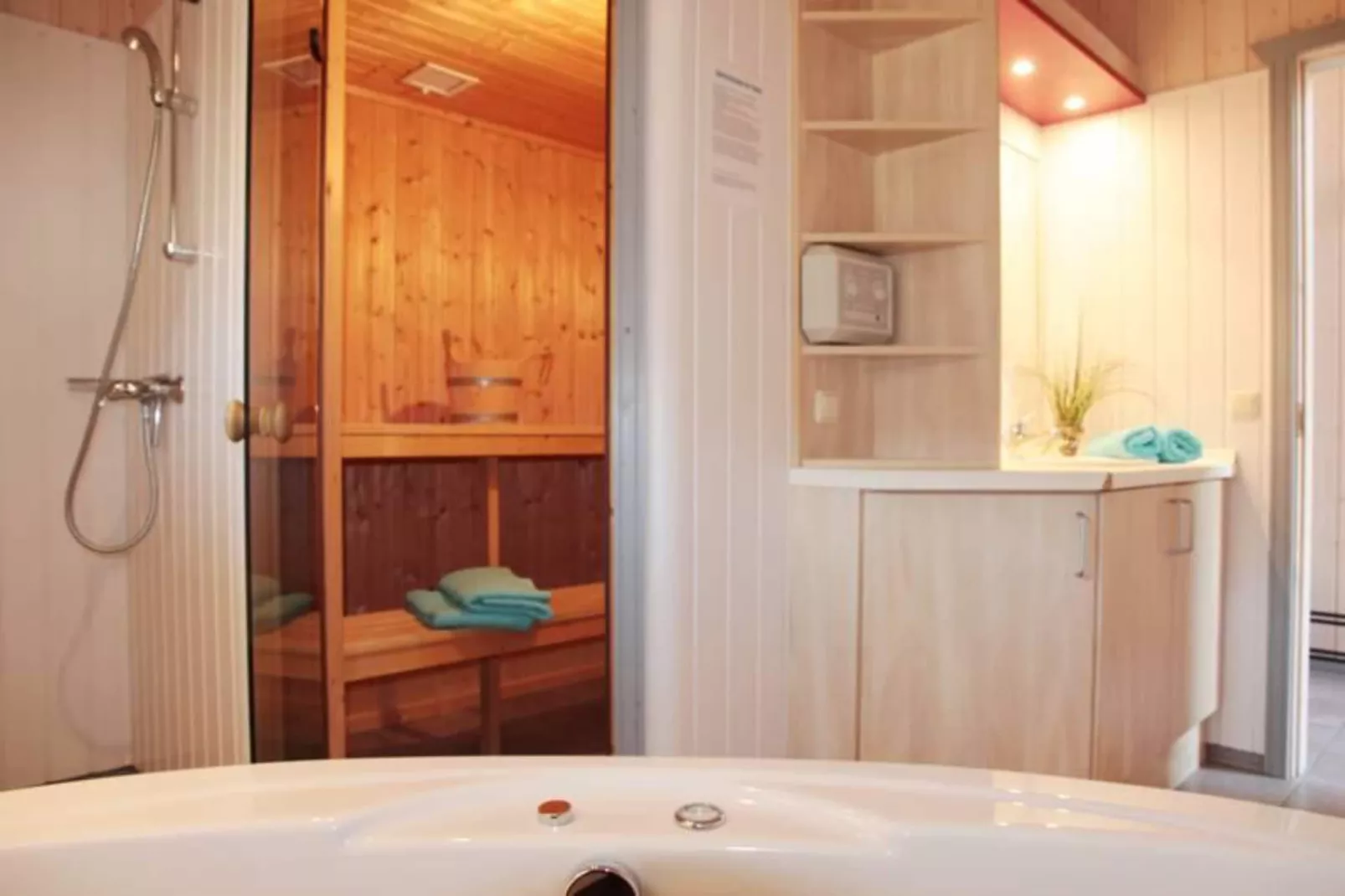 Ferienhaus Seeschwalbe-19-Badkamer