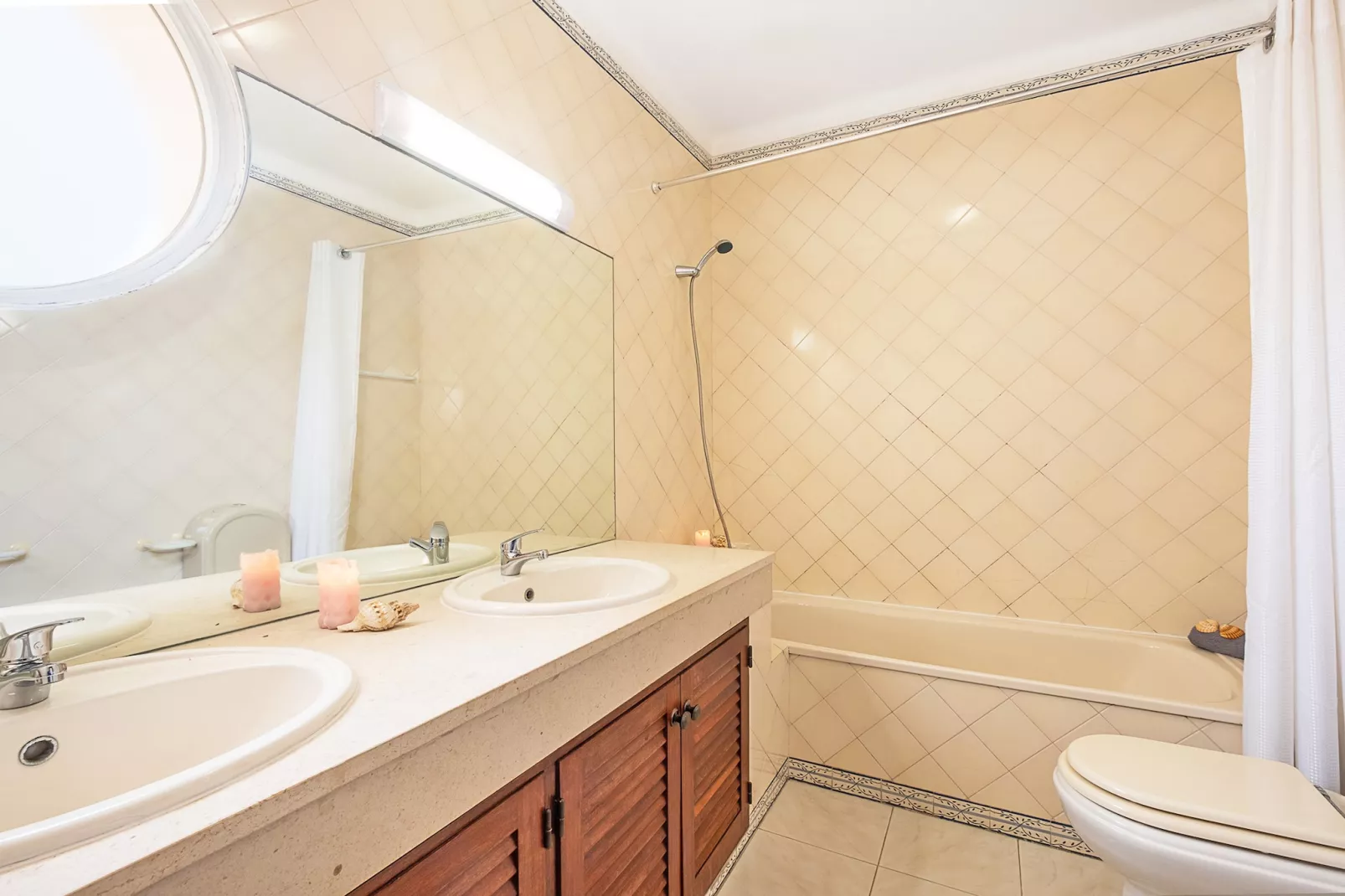 Villa Saint Lucia-Badkamer