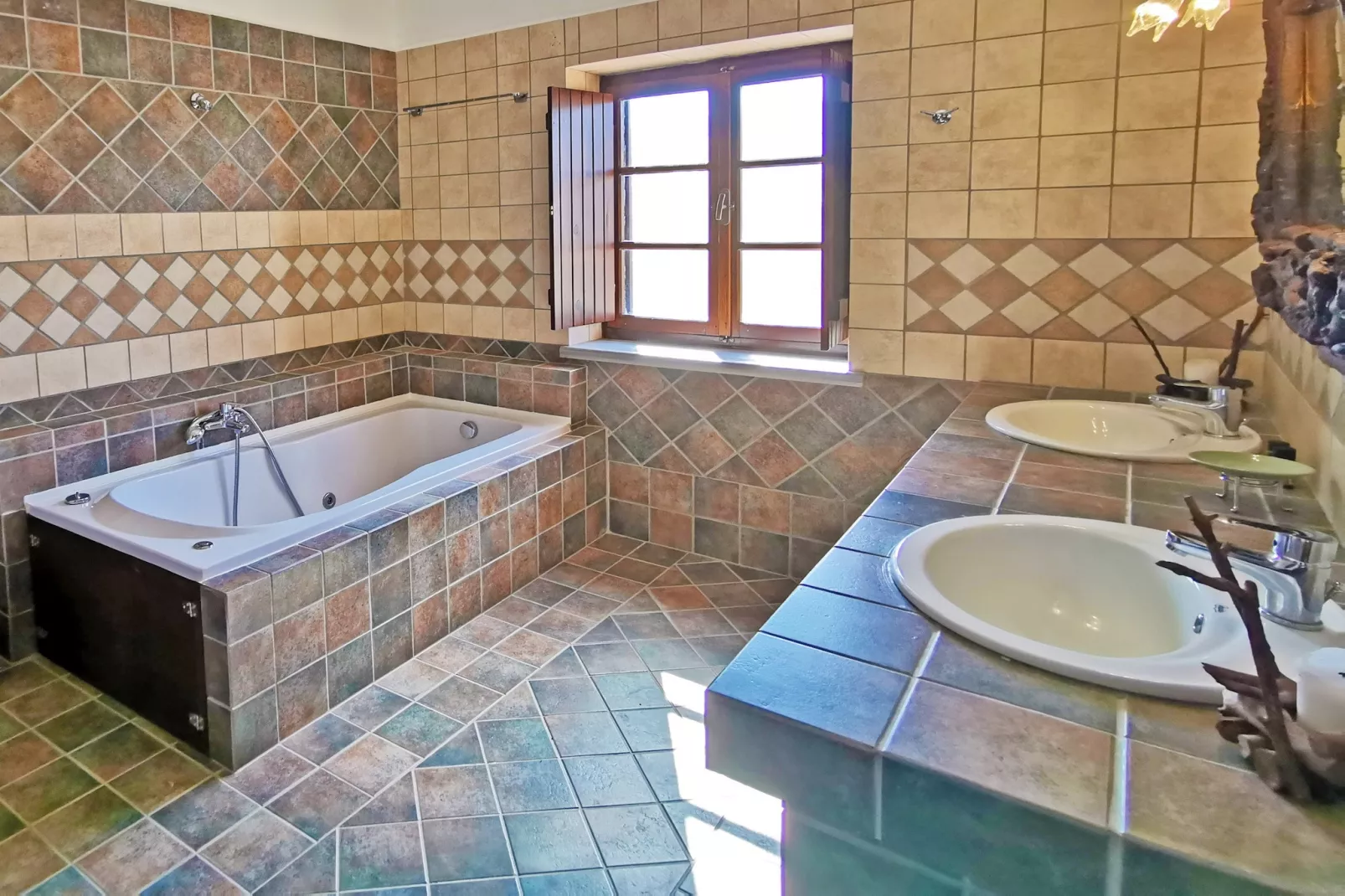 Toxotis 6 - 1 bedroom suite-Badkamer