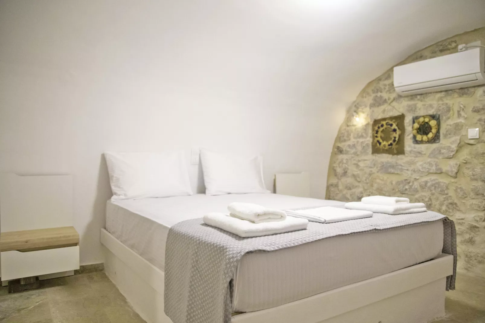 Areopolis Art Apartment-Slaapkamer