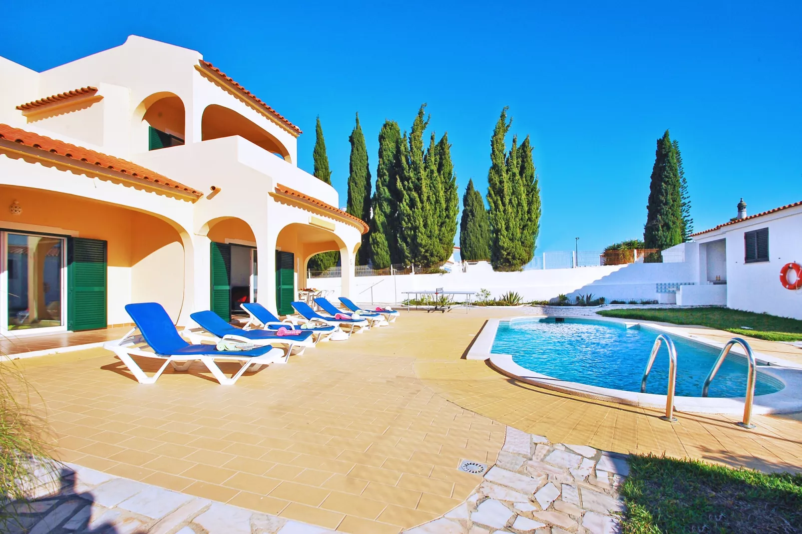 Villa La Romana-Buitenkant zomer