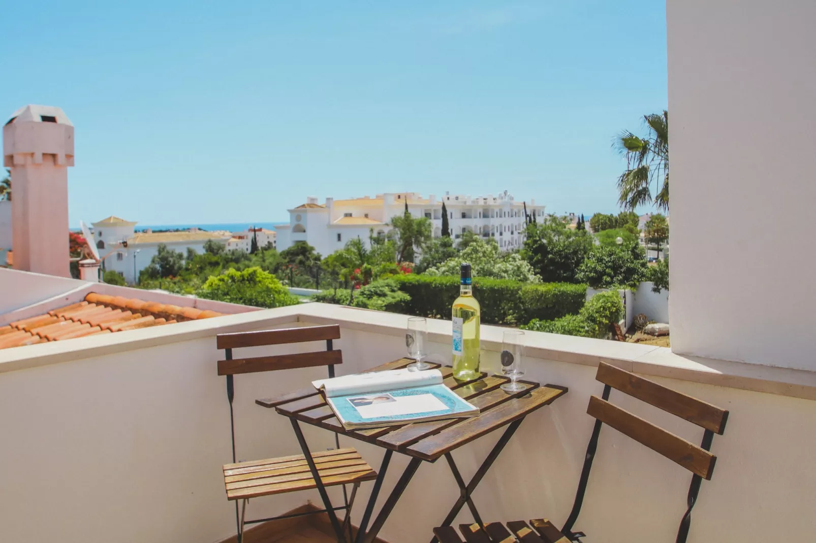 Villa Laiya-Terrasbalkon