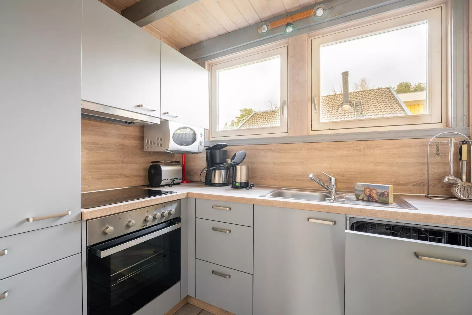FH Wildgans Comfort mit Sauna & Kaminofen 81 qm 131-Keuken
