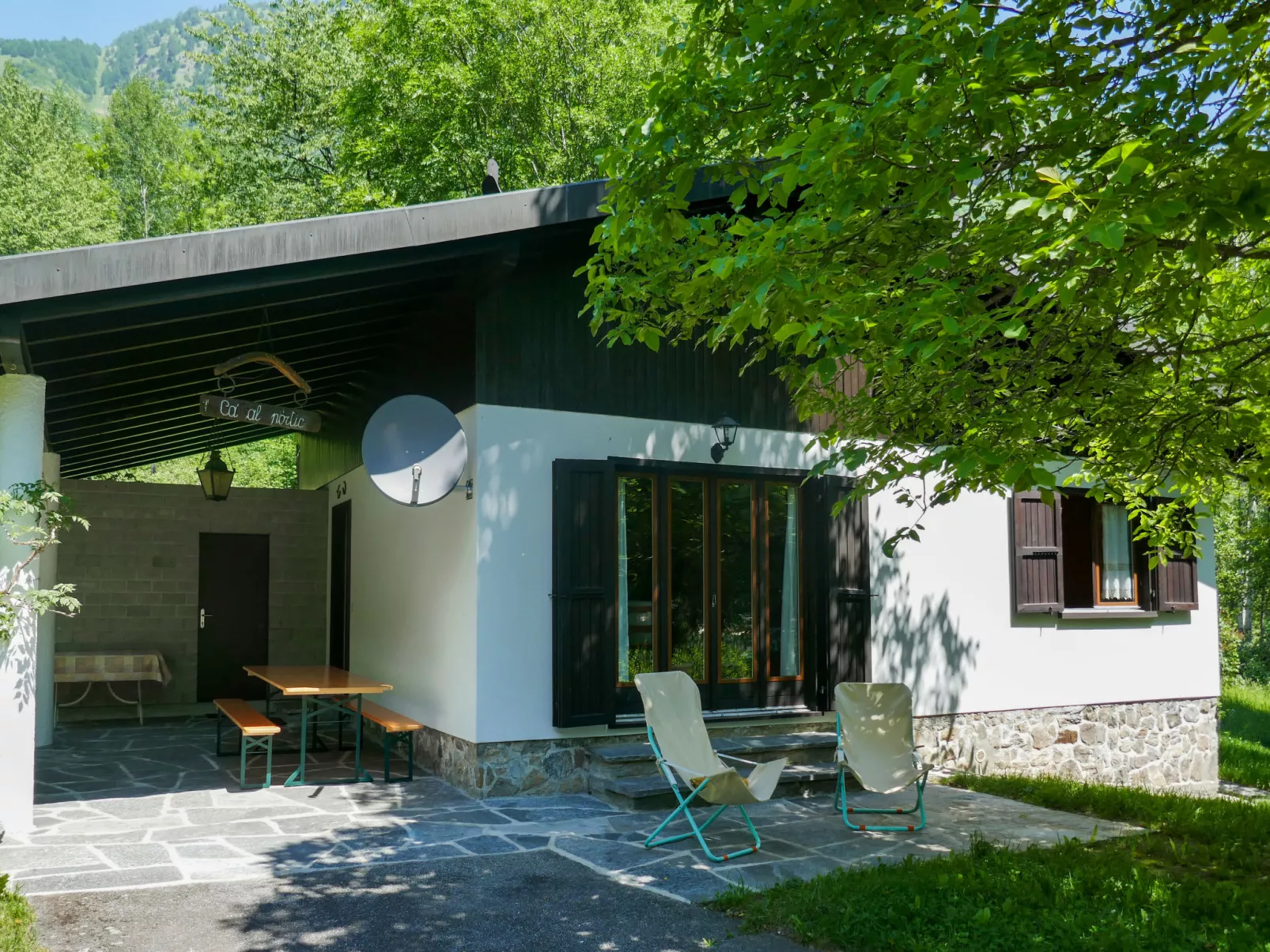 Chalet Al Portic-Buiten