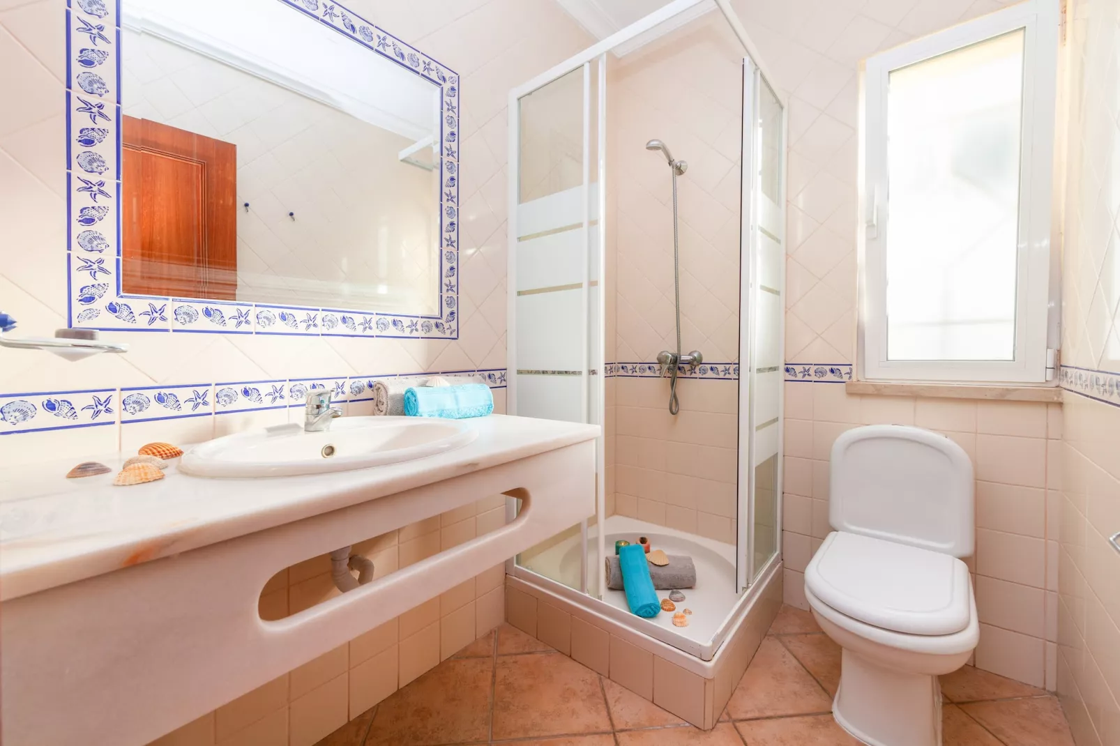 Villa Azzurra-Badkamer