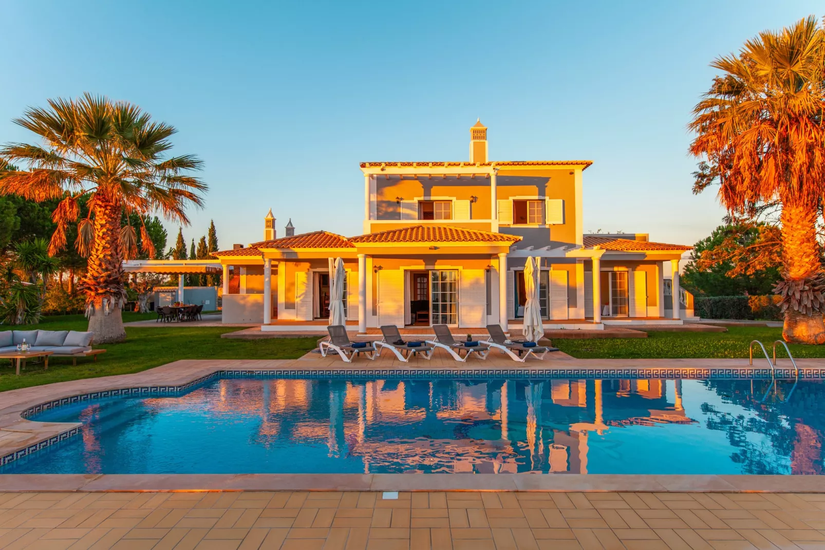 Villa Peace-Buitenkant zomer
