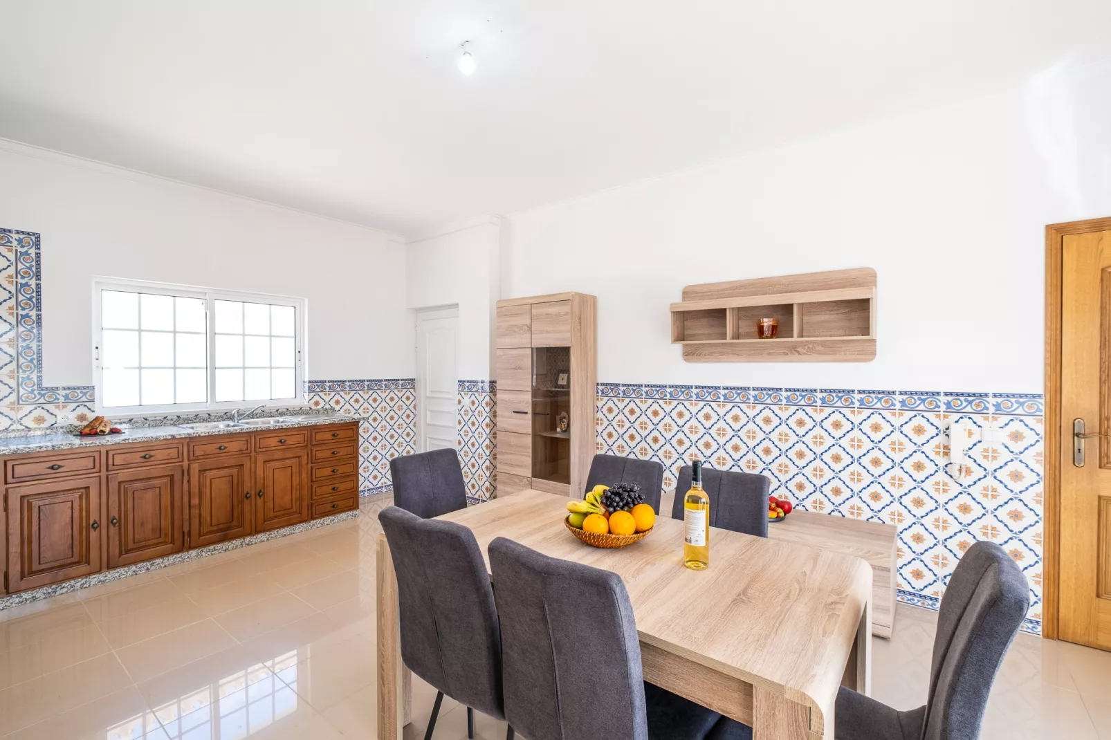 Villa Bahia-Eetkamer
