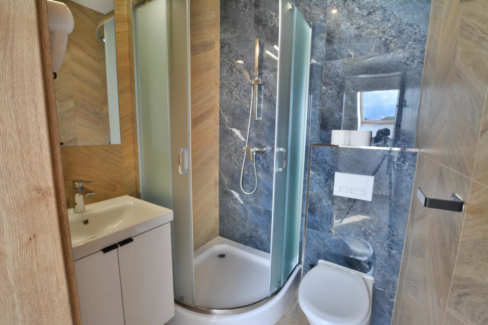 Apartament Nr 5 3-osobowy 25 m2 Ustronie Morskie-Slaapkamer