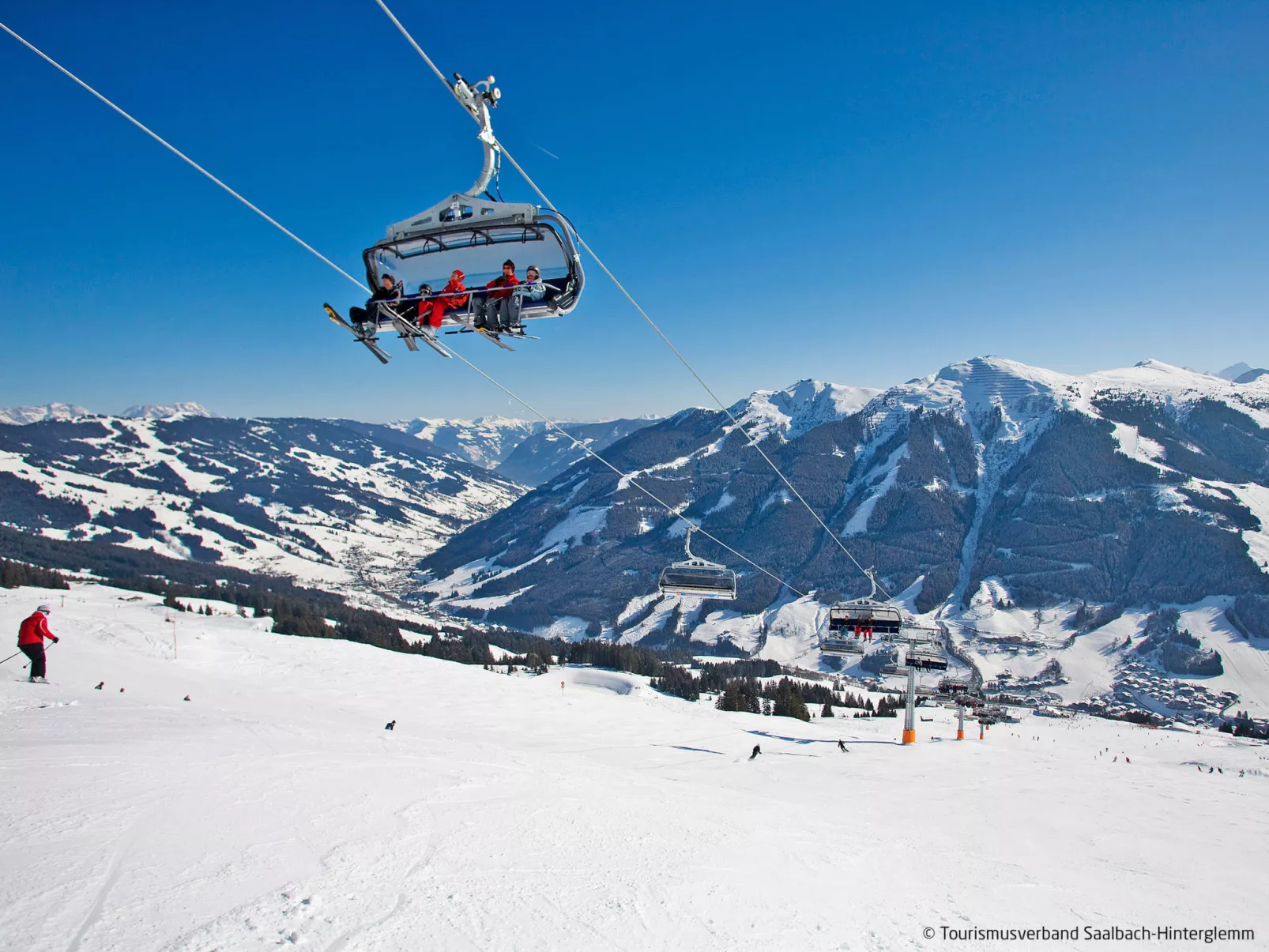 Juniorsuite bis zu 4 P &Wellnessbereich-Omgeving