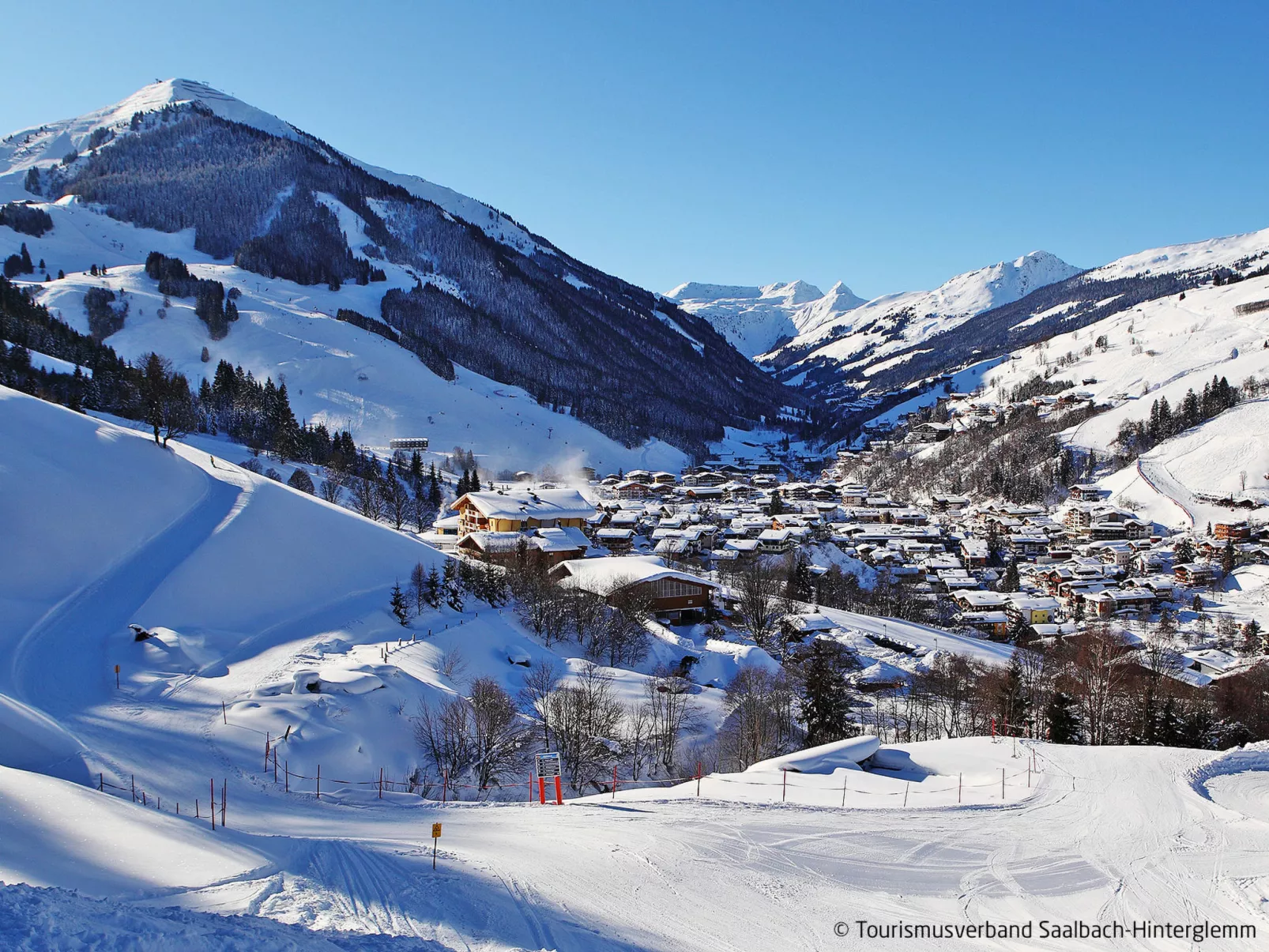 Juniorsuite bis zu 4 P &Wellnessbereich-Omgeving