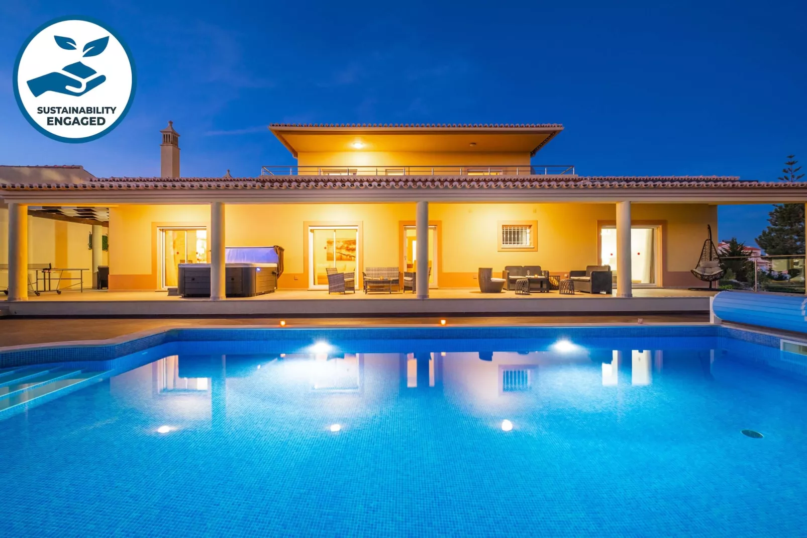 Villa Golden Bay-Zwembad