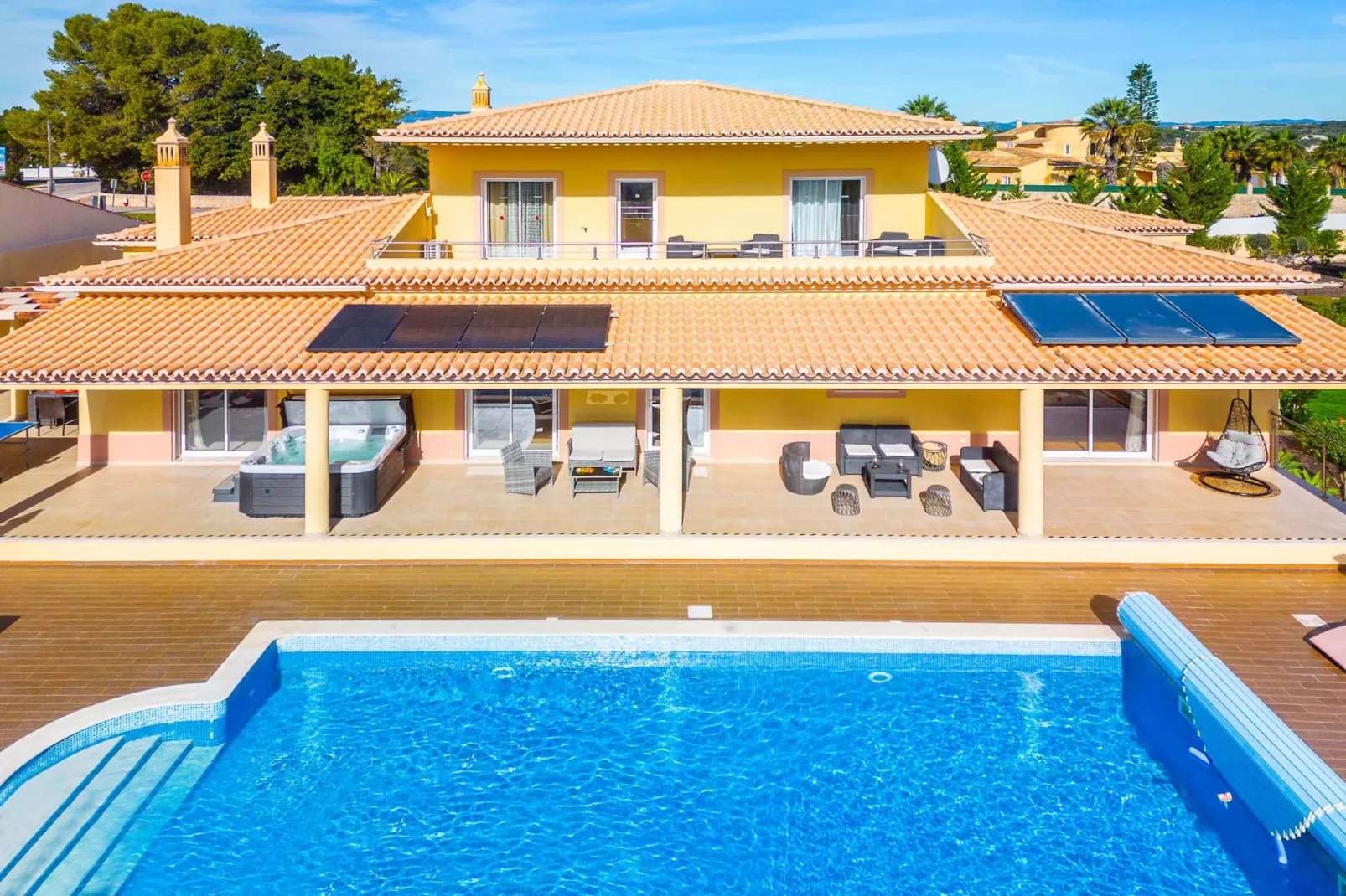 Villa Golden Bay-Zwembad