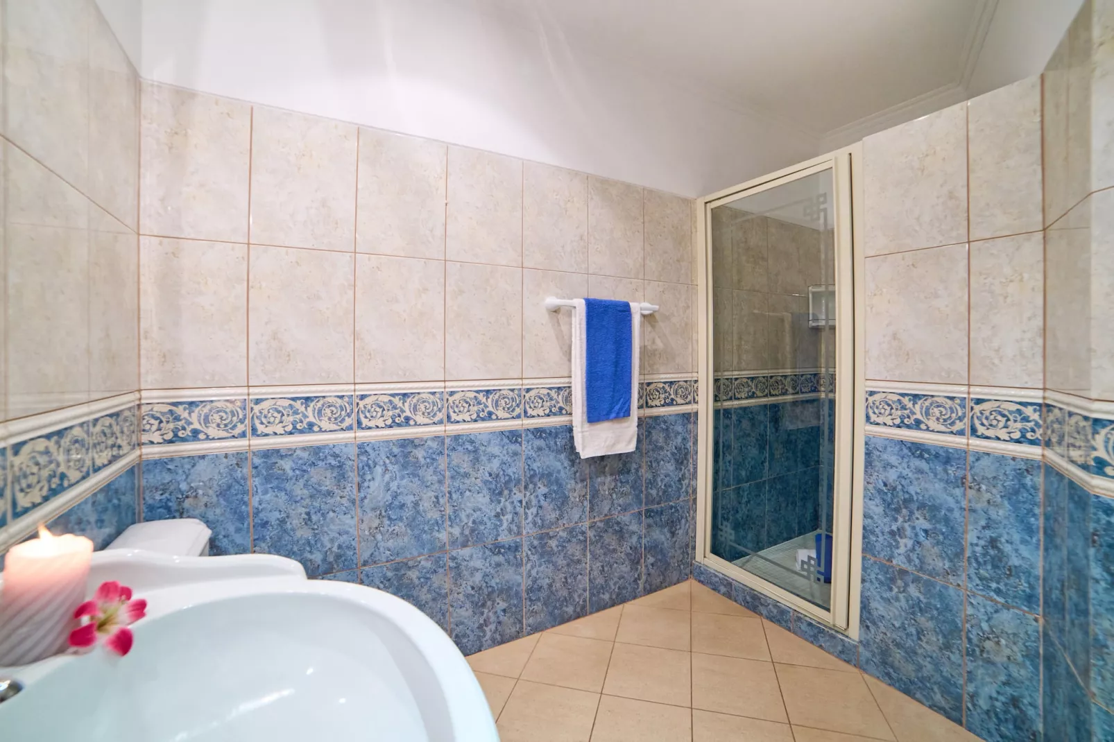 Villa Las Palmas-Badkamer