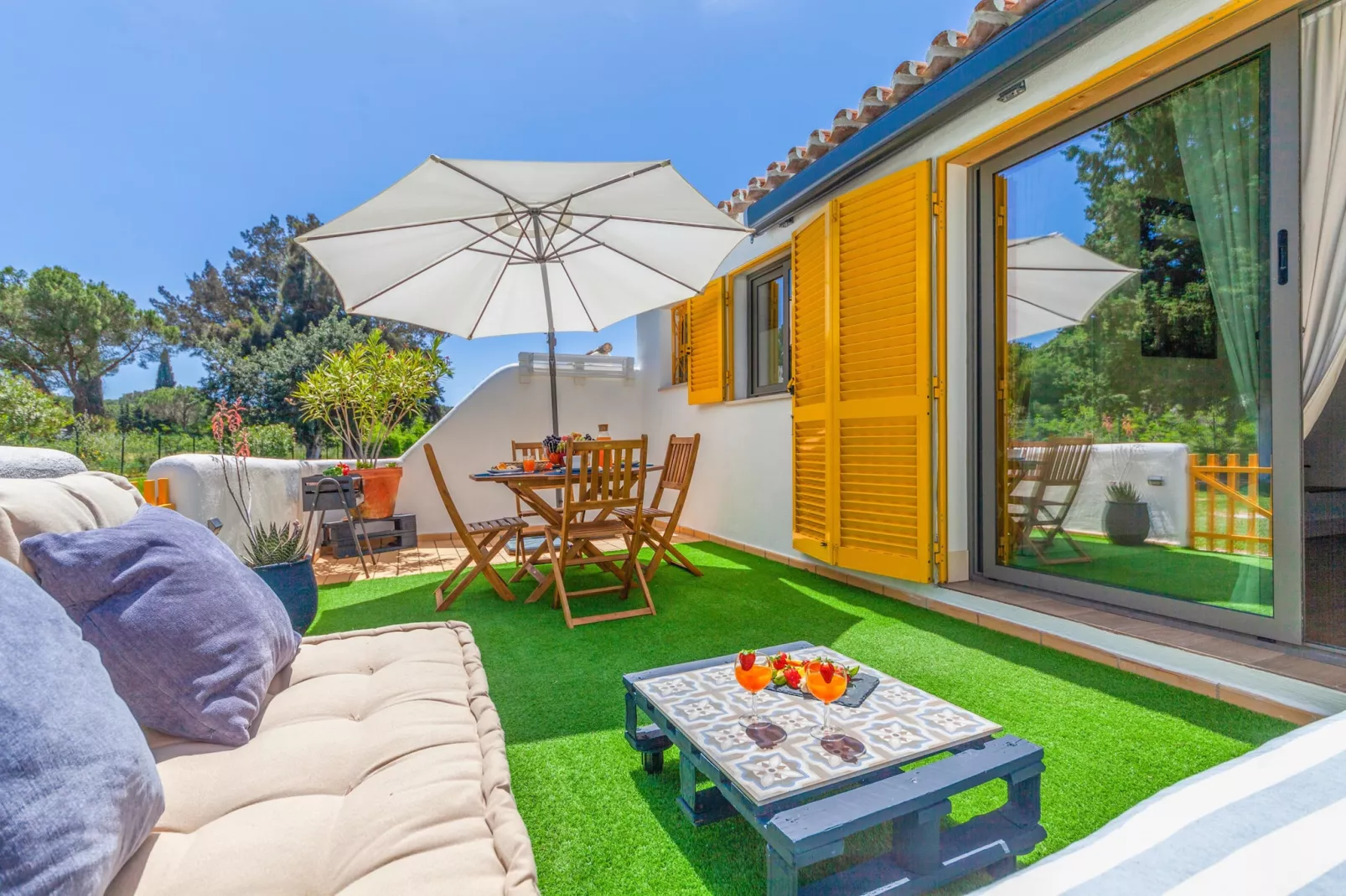 Townhouse Soleil-Tuinen zomer