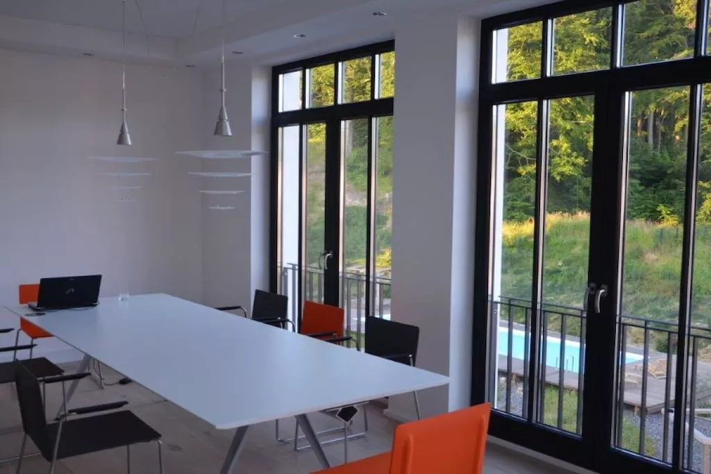 67070-Eetkamer