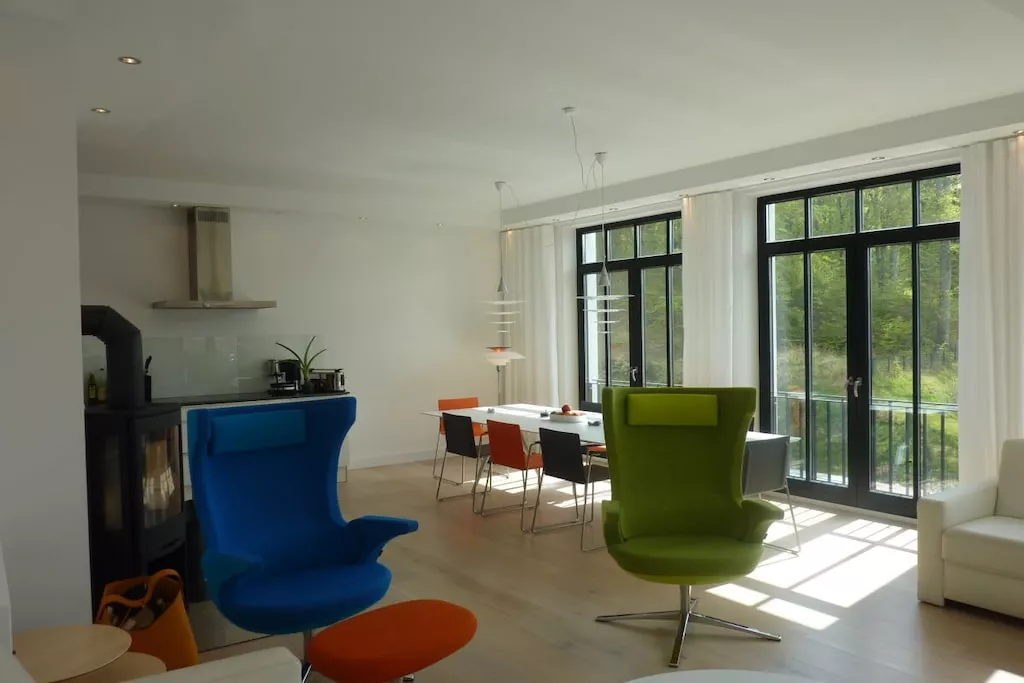 67070-Eetkamer