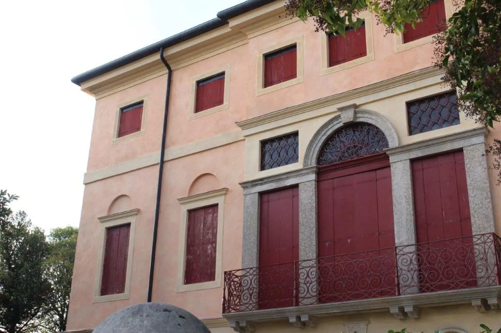 Villa Fiorita Tre-Buitenkant zomer