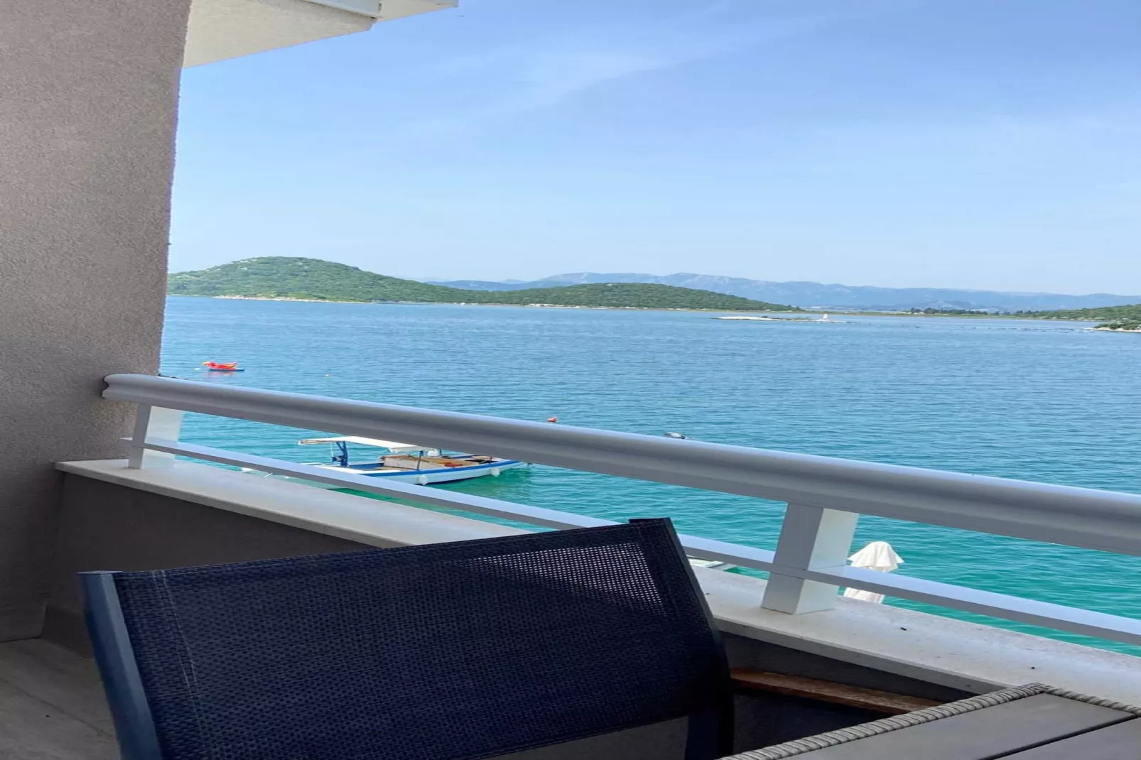 Apartments Tiho & Jelena- One Bedroom Apartment with Balcony and Sea View (Maestral)-Uitzicht