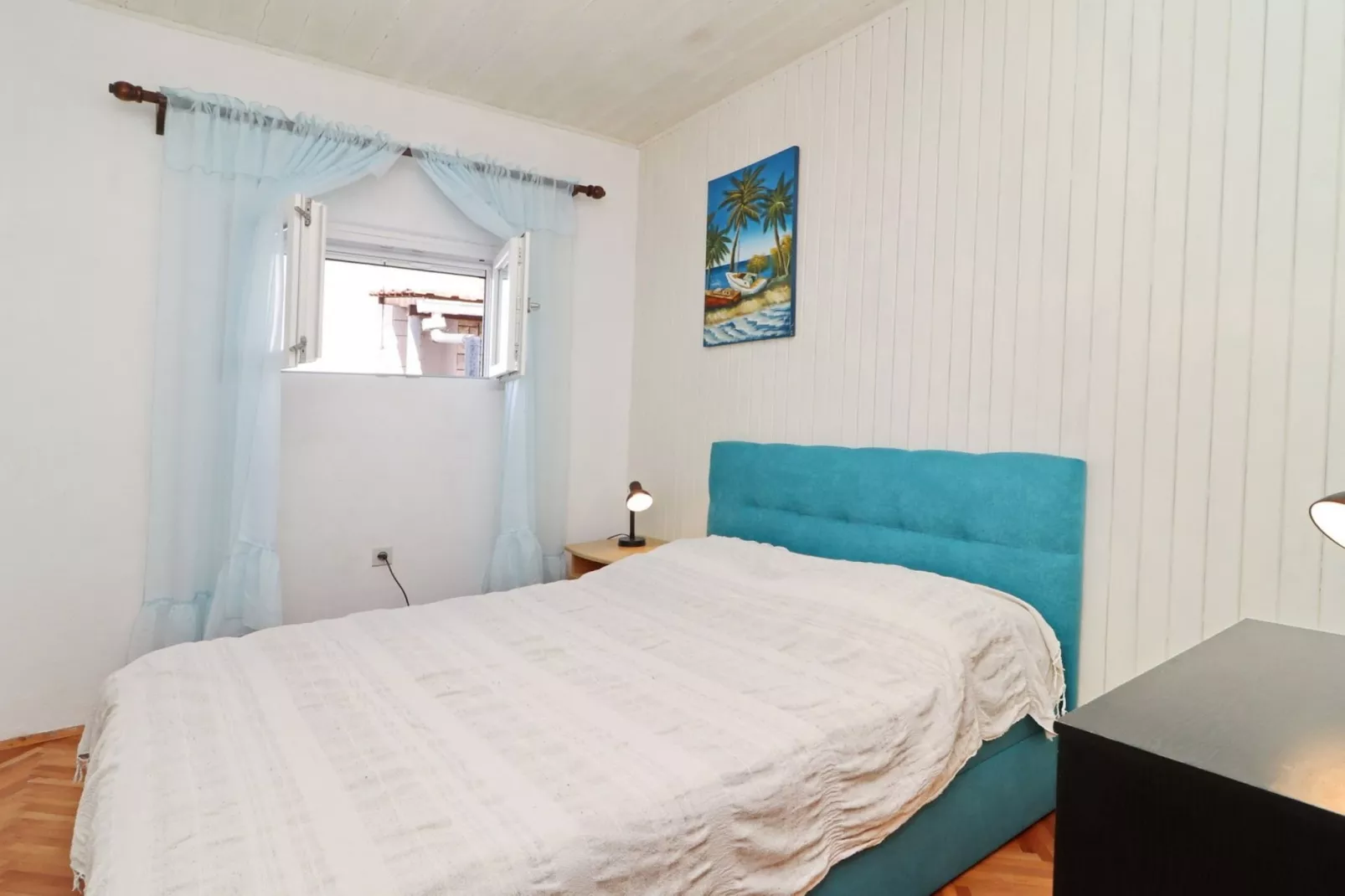 Holiday Home Neda-Three Bedroom Holiday Home with Terrace and Sea View-Slaapkamer