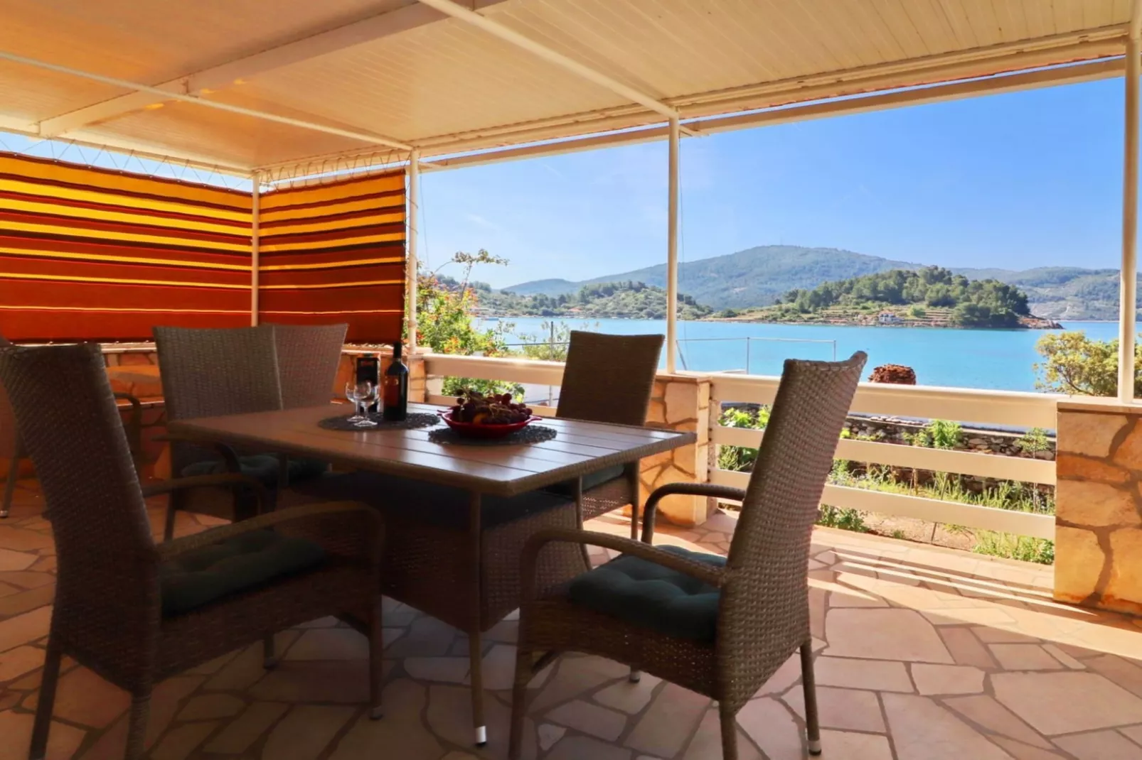 Holiday Home Neda-Three Bedroom Holiday Home with Terrace and Sea View-Terras