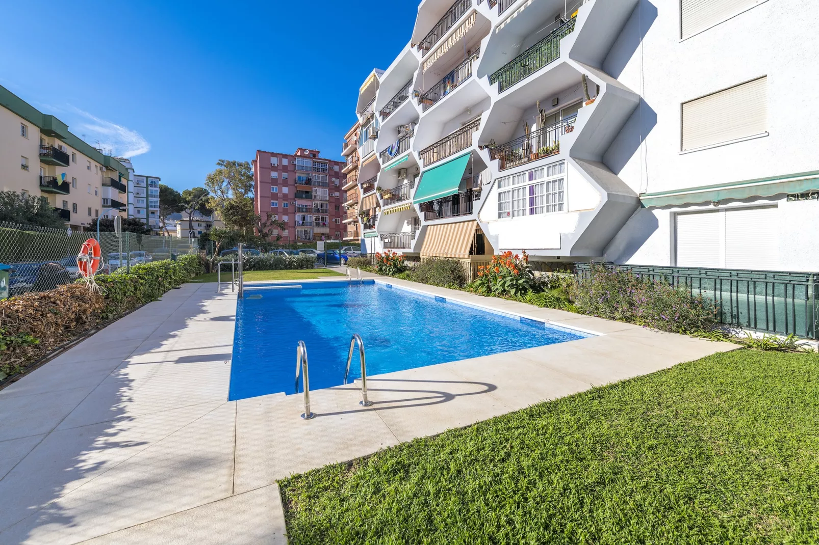 Noasti de SteraM FLATS Torremolinos-Zwembad