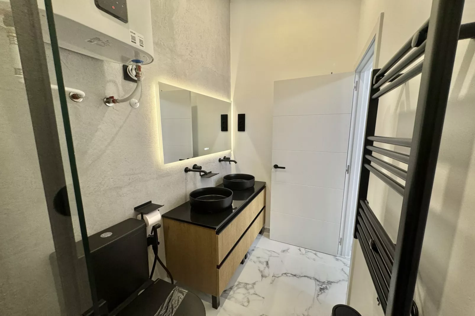 Salmon de SteraM FLATS Torremolinos-Badkamer