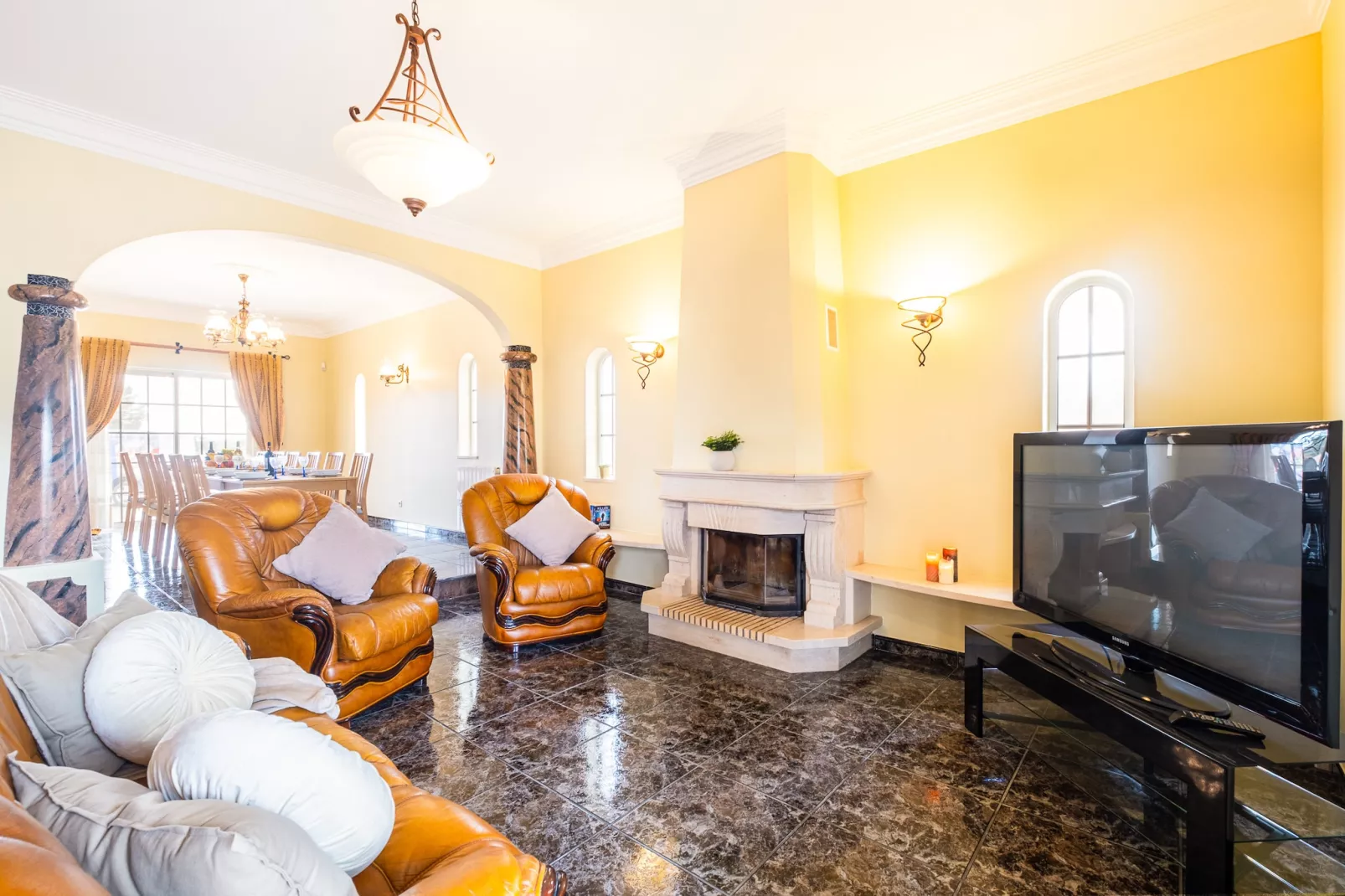 Villa Dubai-Woonkamer