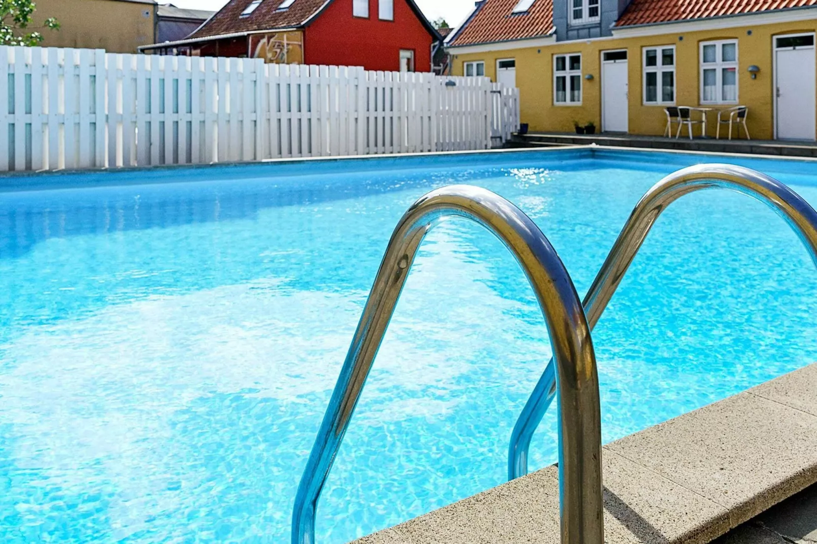 Modern vakantiehuis in Gudhjem met gedeeld zwembad-Uitzicht