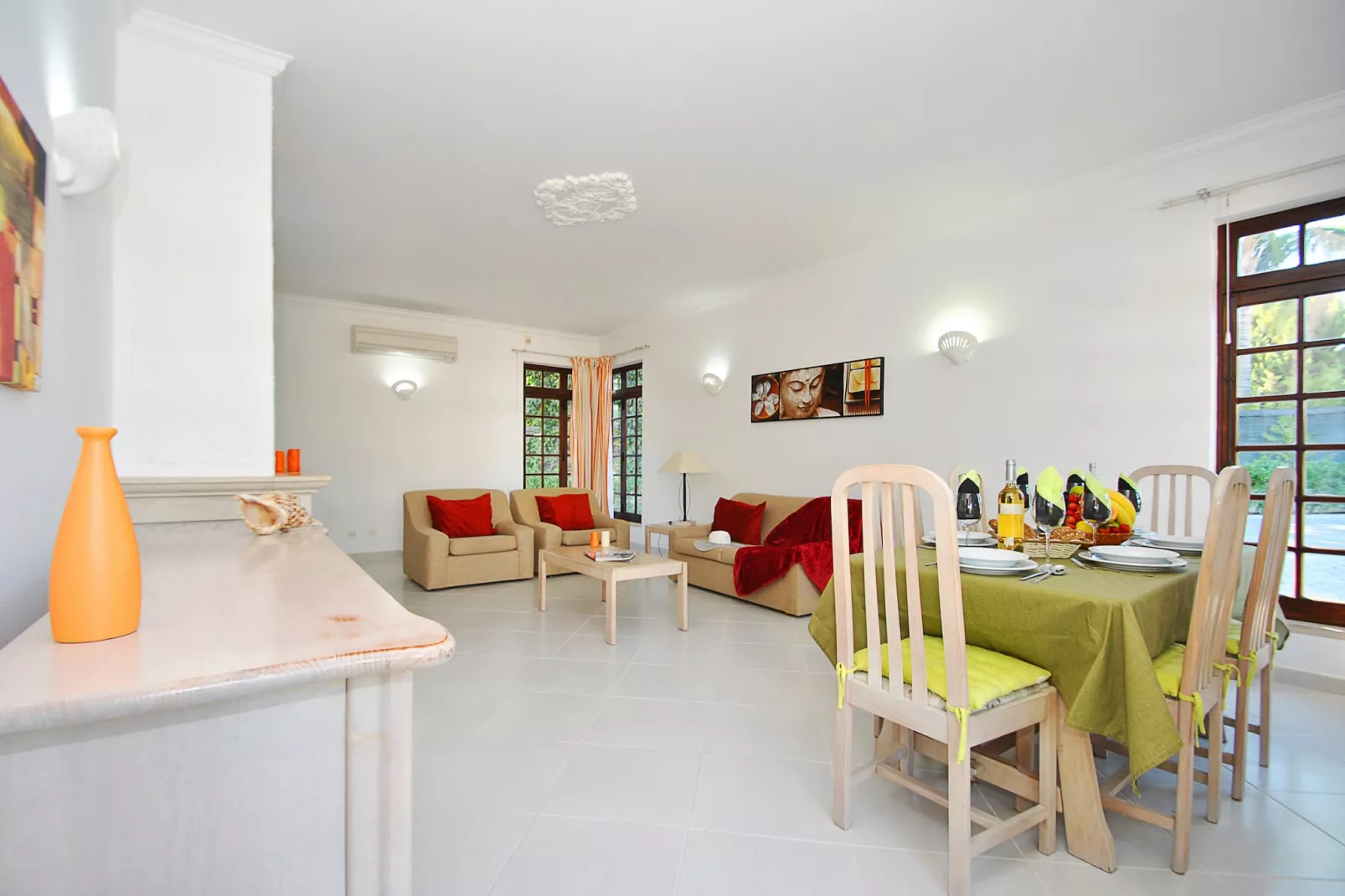 Villa Isa Joe-Woonkamer