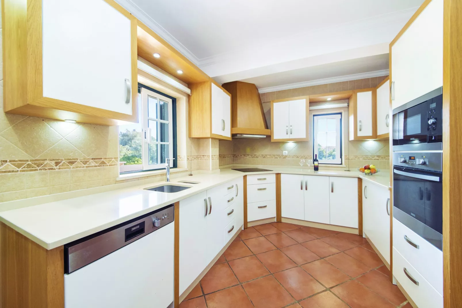 Villa Oliveira-Keuken
