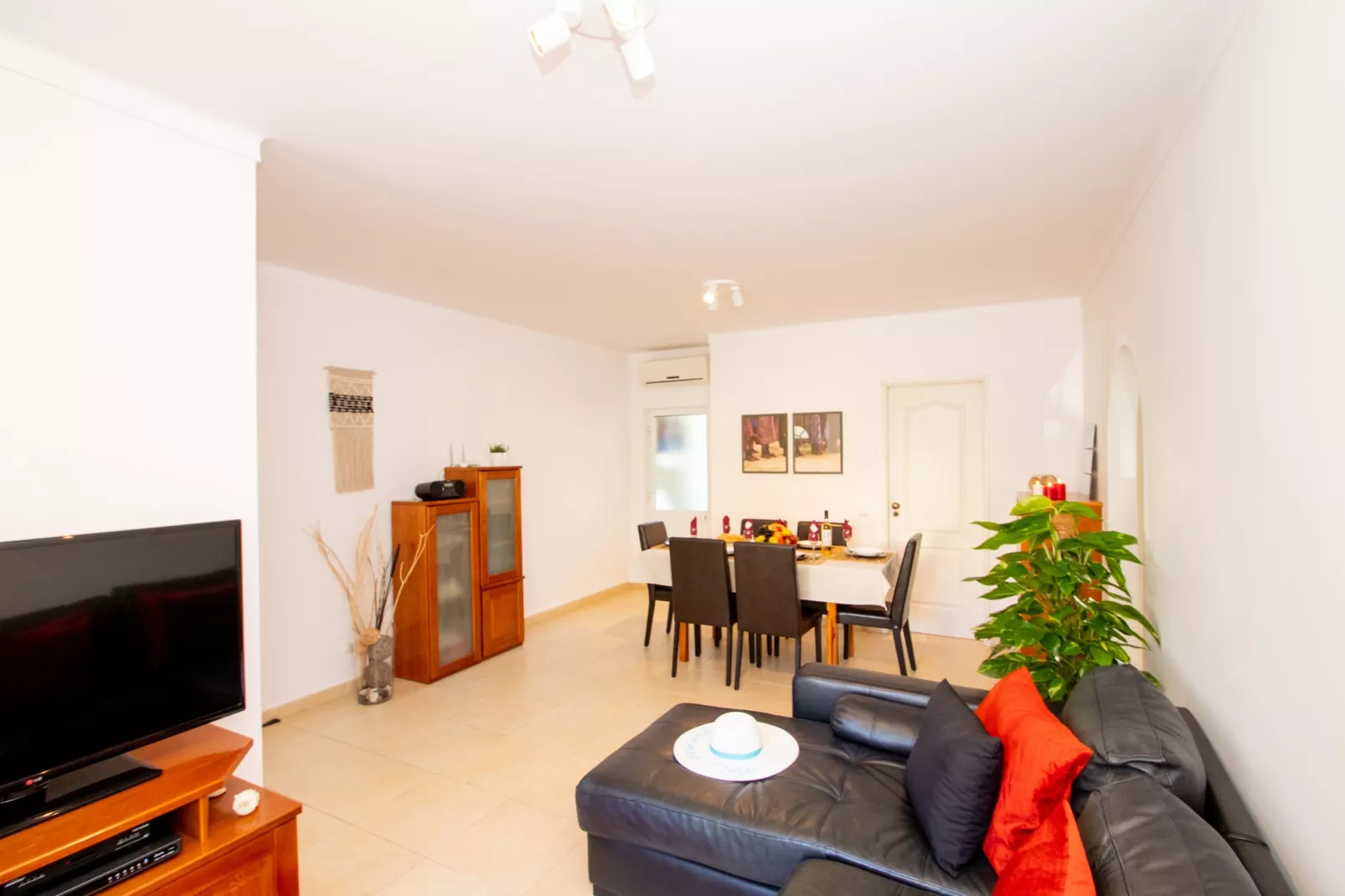 Apartment Oasis Park-Woonkamer