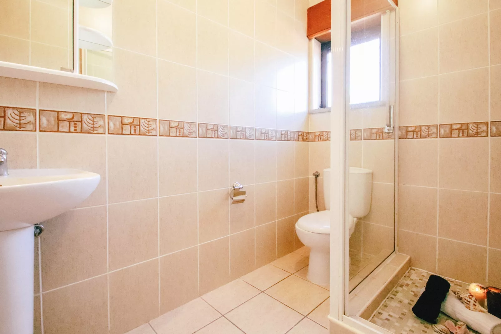 Villa Bellegarde-Badkamer