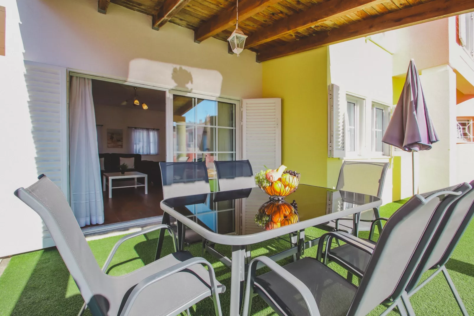 Villa Sunny Joy-Eetkamer