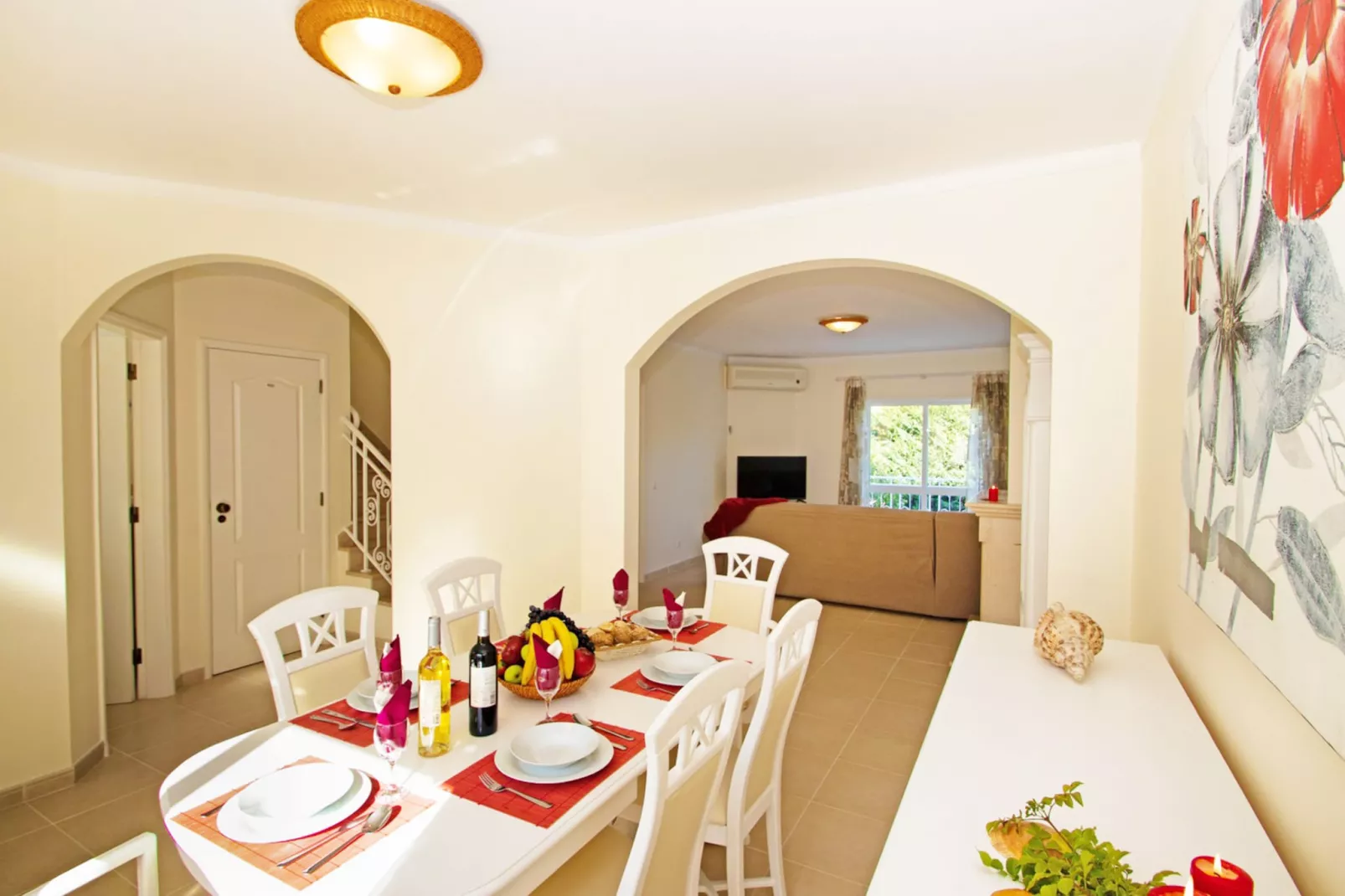 Townhouse Moreton-Eetkamer