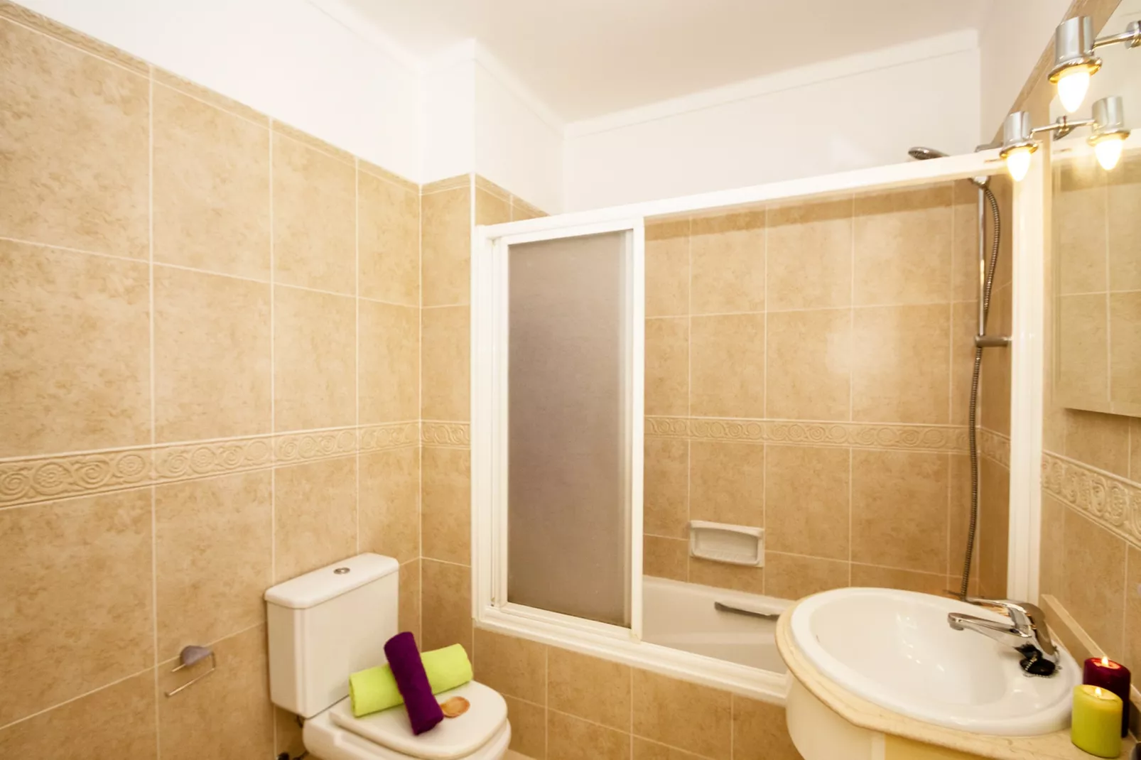 Townhouse Moreton-Badkamer