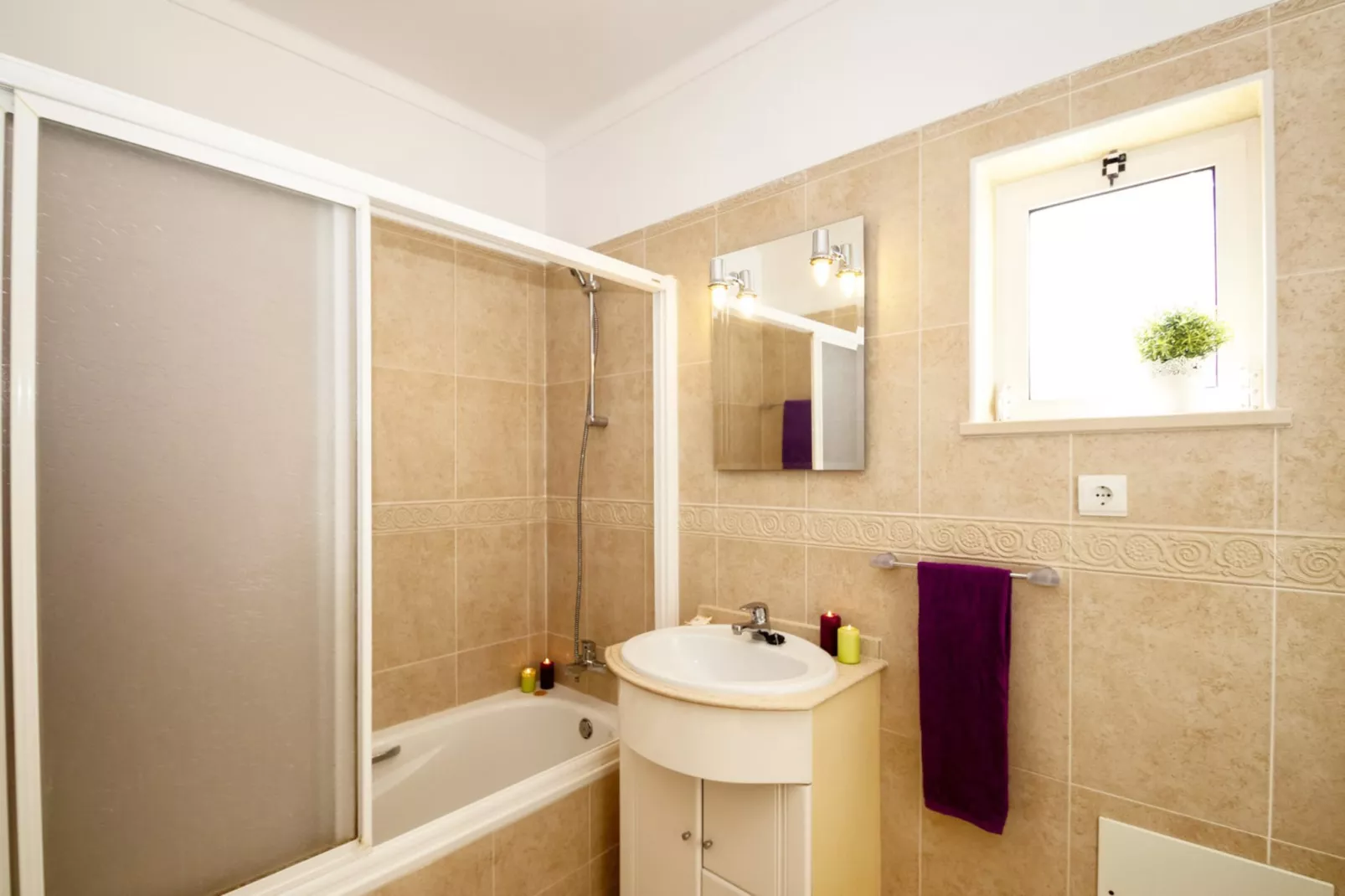 Townhouse Moreton-Badkamer