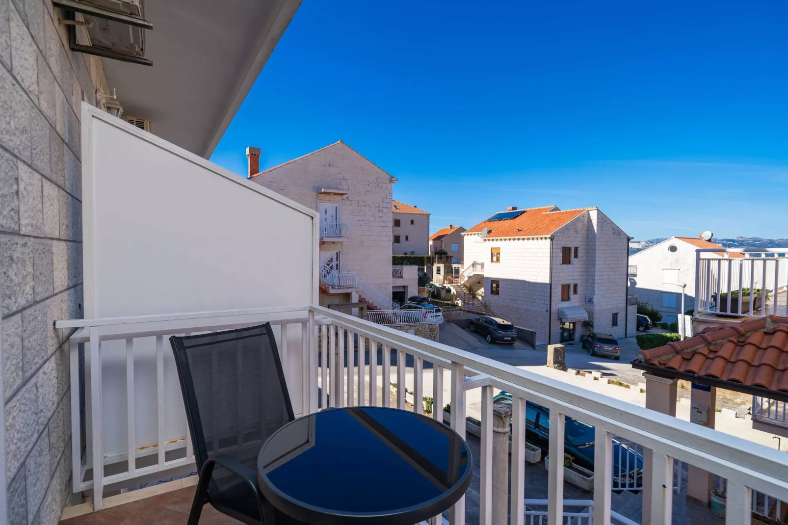 Apartments Senjo - Studio Apartment with Balcony with Side Sea View (Apartman 4)-Terras