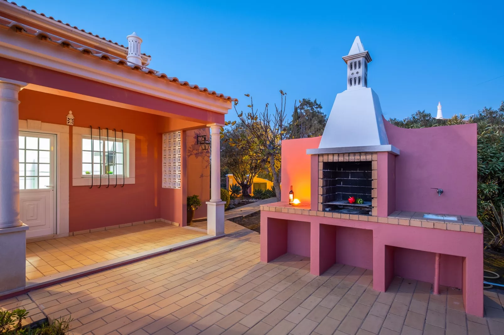Villa Sunrise-Buitenkant zomer