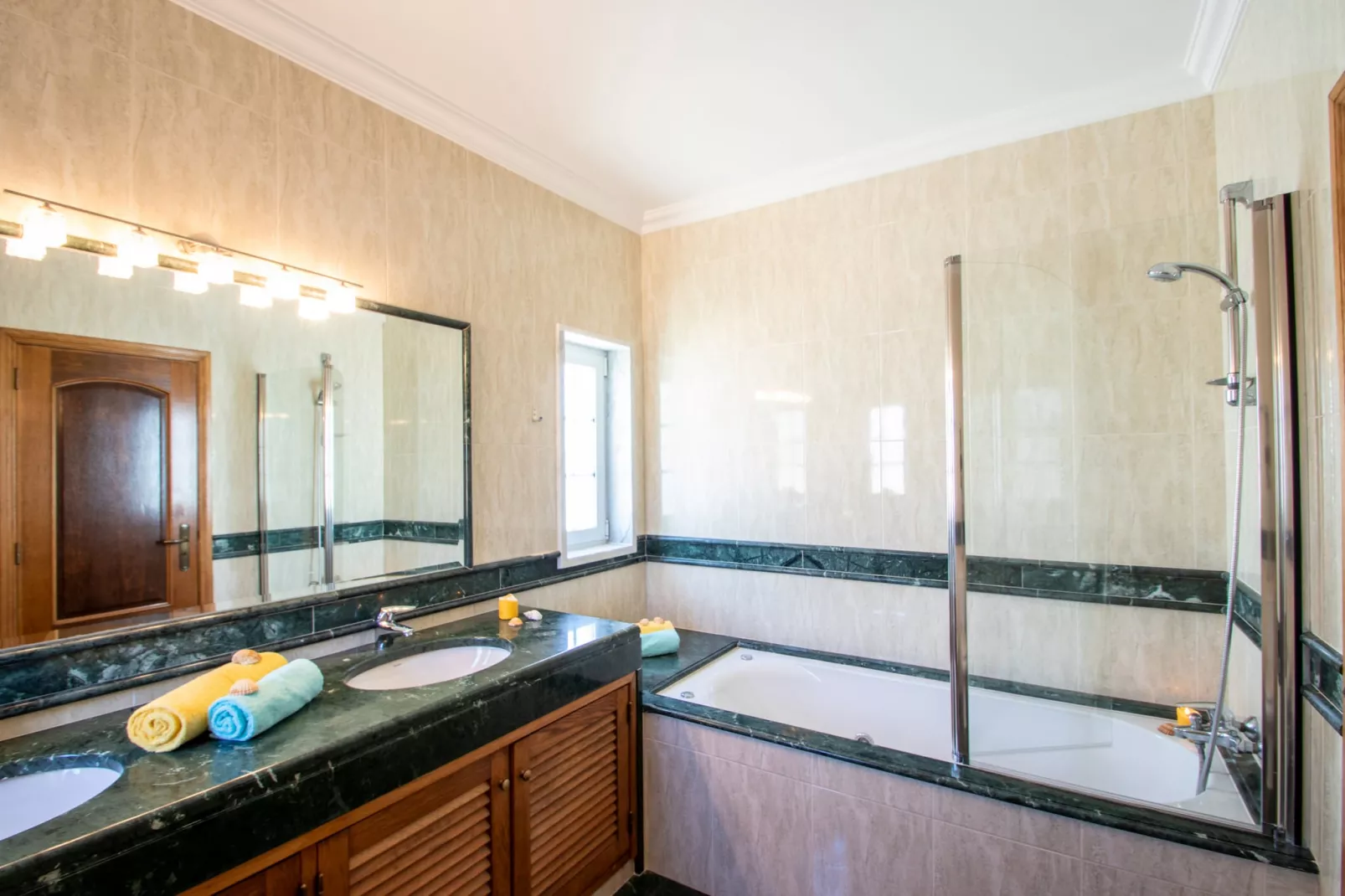 Villa Casa Castelo-Badkamer