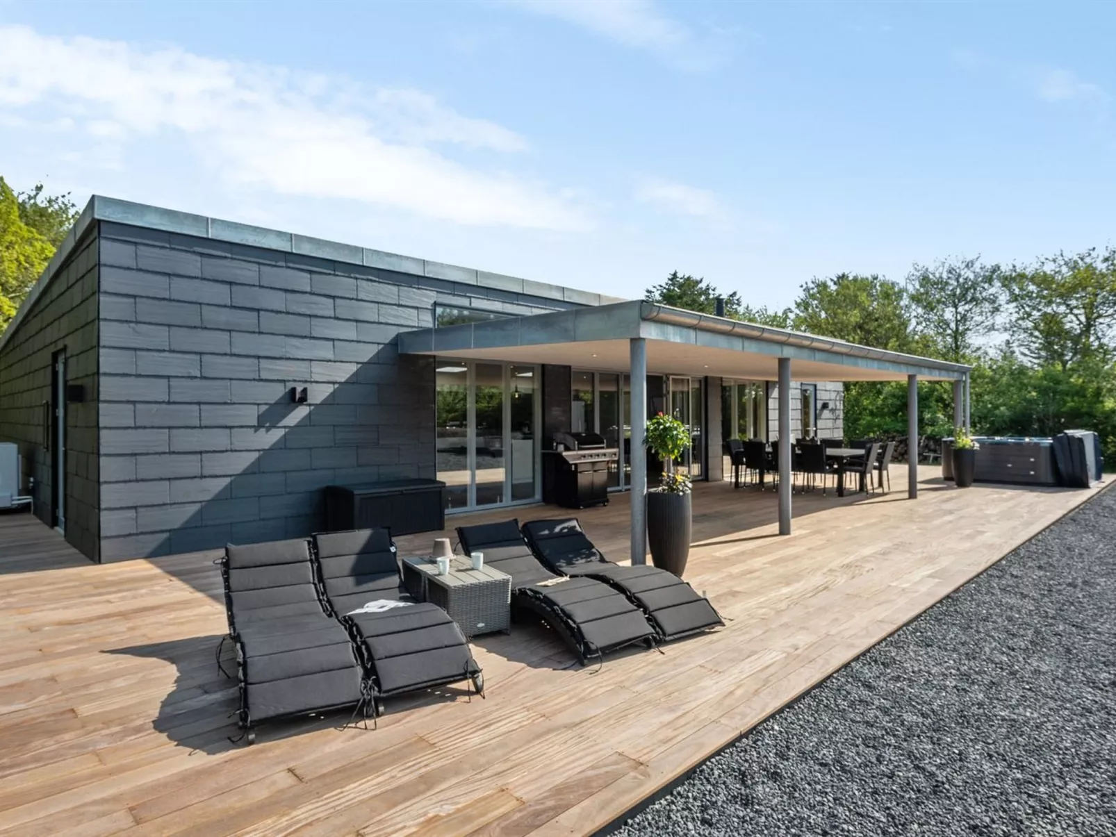 "Hiorulf" - 1.4km from the sea-Buiten