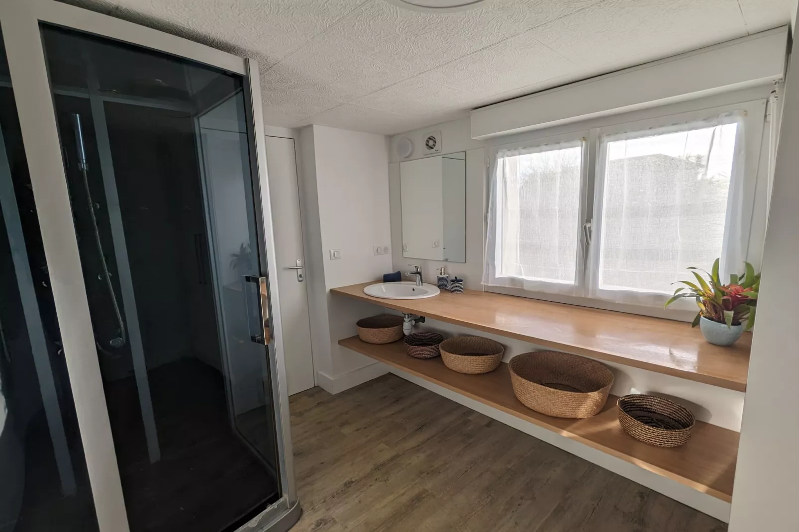 TY FLOSQUE - Portsall-Badkamer