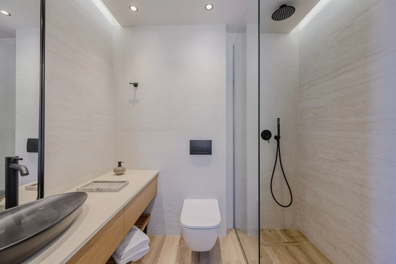 Nysa Luxury villa 1-Badkamer