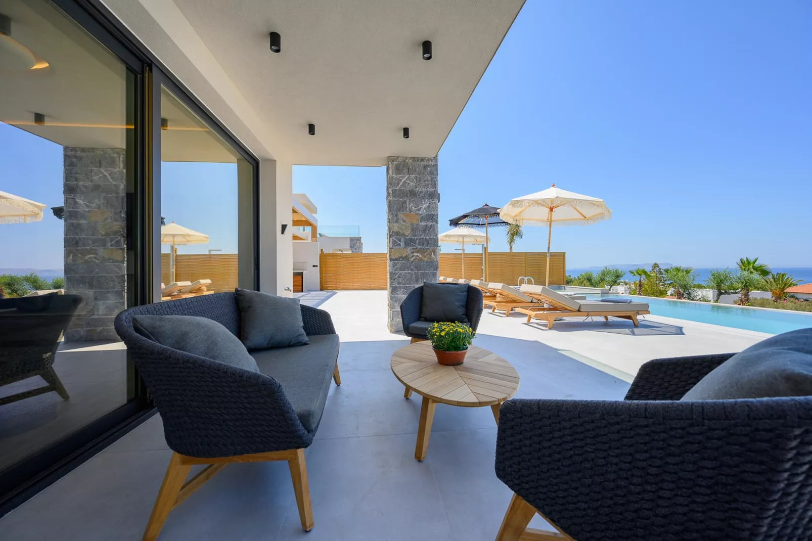 Nysa Luxury villa 1-Terras