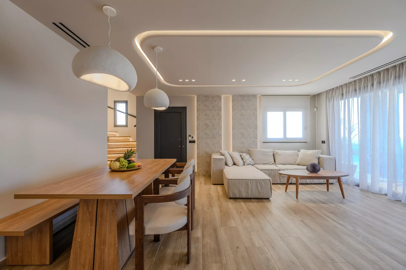 Nysa Luxury villa 2-Eetkamer