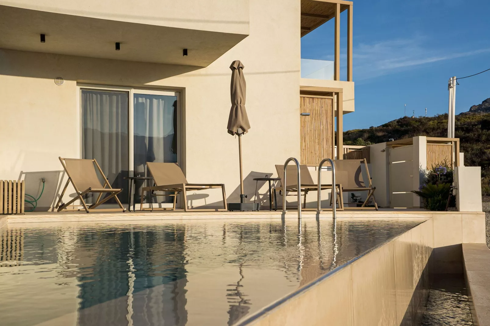 Corallia villa 1-Buitenkant zomer